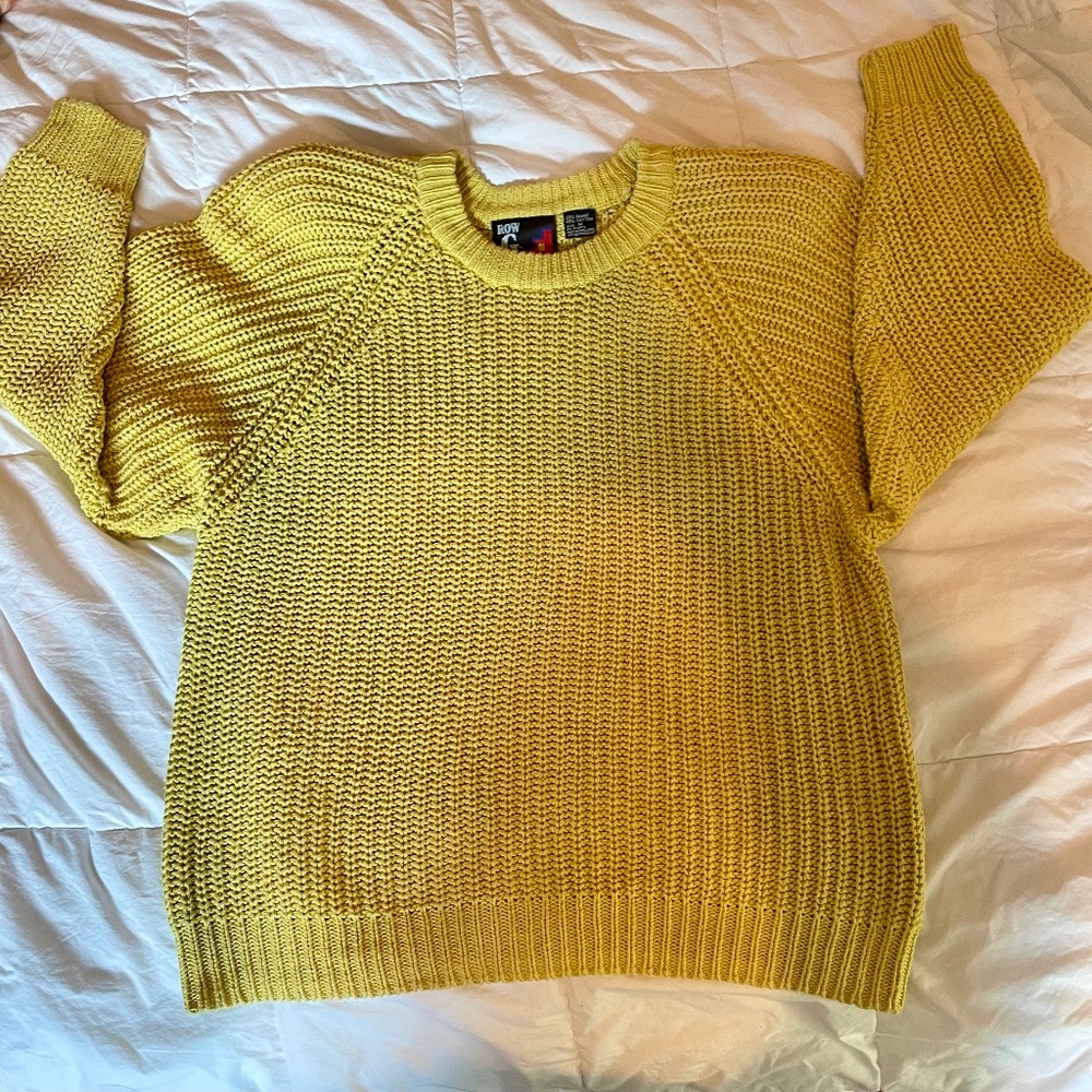 vintage sweater with sholder pads